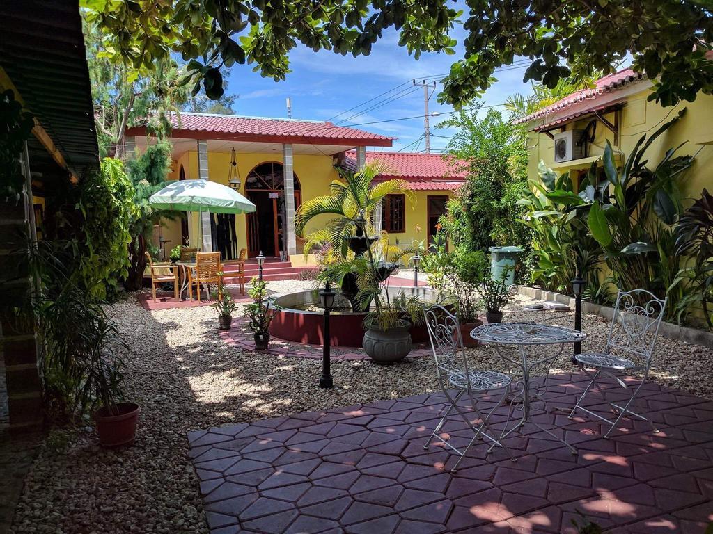 Casa Do Sandalo Boutique Guest House ディリ エクステリア 写真